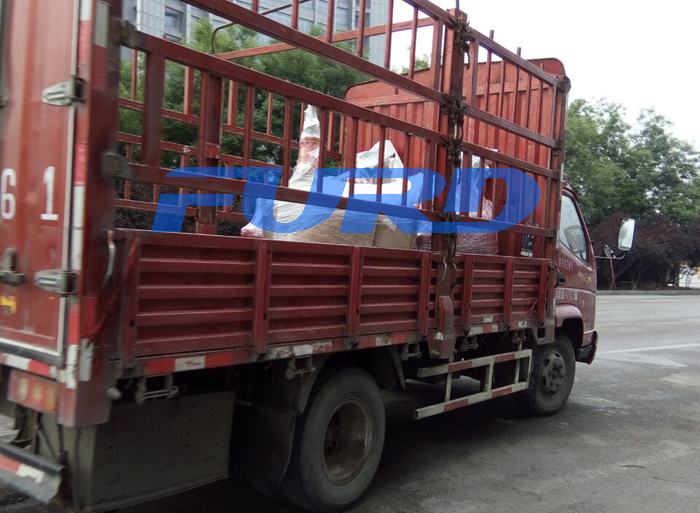 福瑞得機械手扶壓路機、二次結(jié)構(gòu)澆筑機及時發(fā)貨