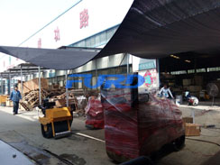 福瑞得機械微動態(tài)--座駕壓路機、手扶壓路機、灌縫機包裝發(fā)貨