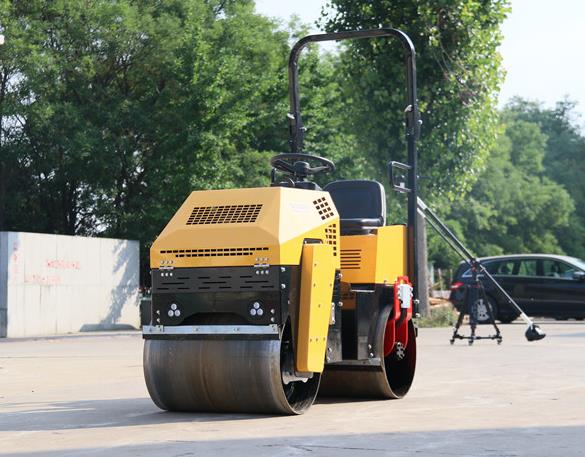 小型壓路機(jī)如何散熱呢？
